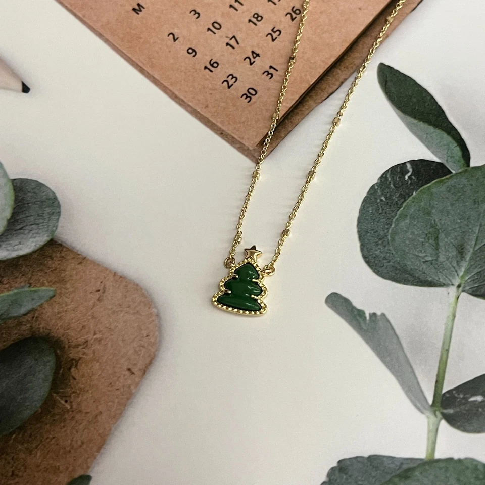 🎄Kendra Scott Árvore de Férias Colar Pingente Curto Dourado em Quartzito Verde - Imagem 2 de 4