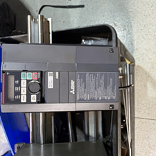 Mitsubishi Electric FR-A820-1.5K-1 VFD Inverter Drive 3-Phase 200-240V 1.5kW