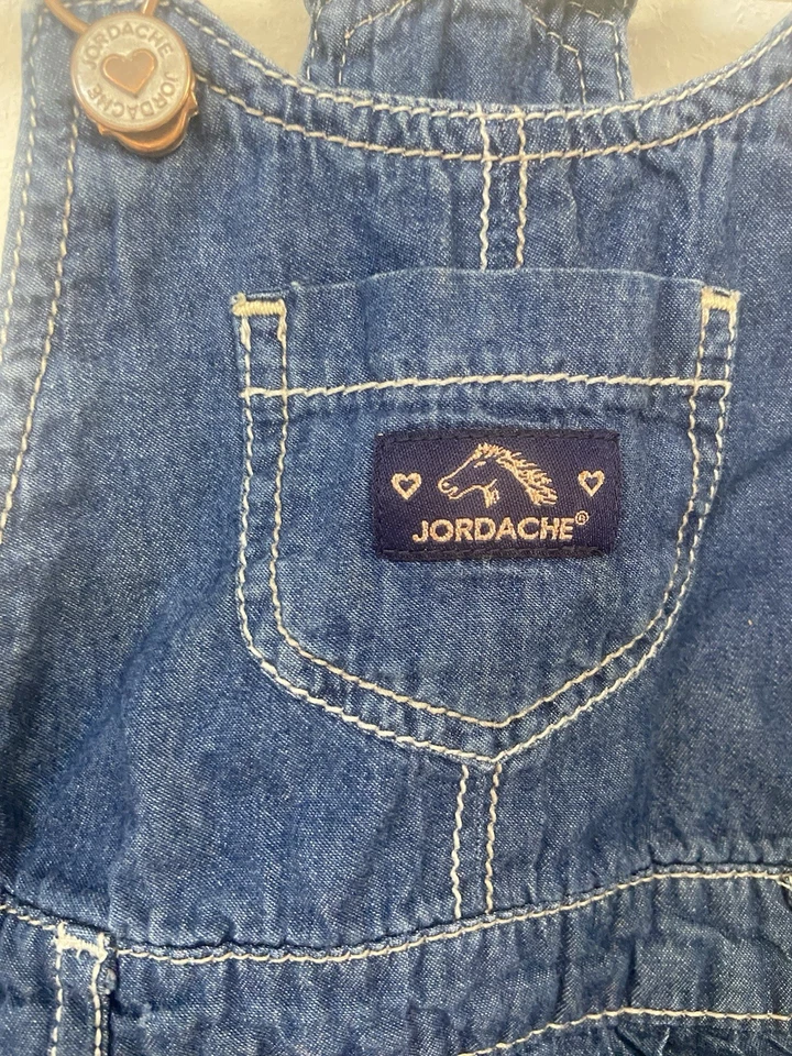 Mameluco jersey vintage Jordache de mezclilla azul con volantes para niñas pequeñas talla 3T Foto 2 de 4