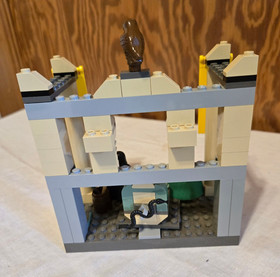 LEGO 4733 Harry Potter: The Dueling Club - 100% w/box & manual 