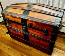 Antique Full Size Dome Top Natural Wood Trunk Steamer Stagecoach Chest