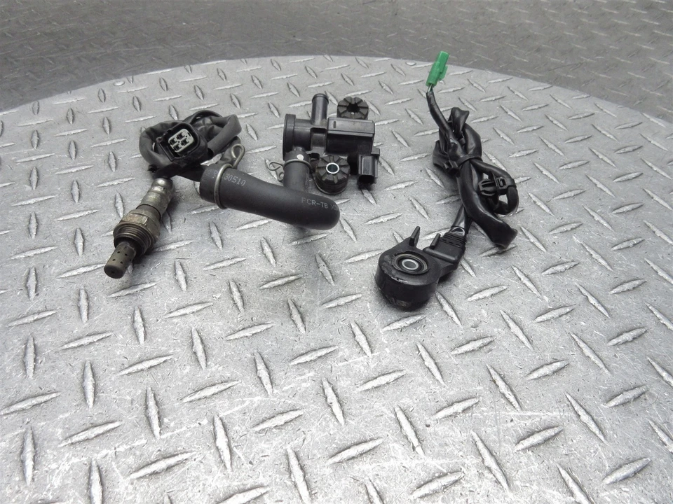 Honda CB500 CB500F CB500X 2013 13-17 soporte sensor de escape de oxígeno válvula de aire Foto 4 de 4