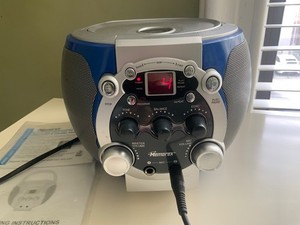 Memorex MKS2111 Portable Karaoke System with Echo