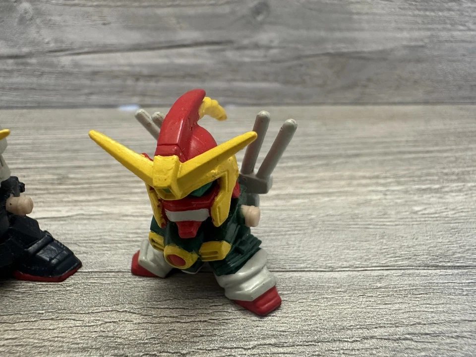 Vintage BANDAI 2003 Gashapon SD Gundam Full Color Dragon Gm Delta Lot For Parts - Image 4 of 4