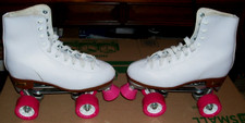 CHICAGO 400 LADIES CASSIC QUAD ROLLER SKATES WHITE/PINK WHEELS- US SIZE 7  BAG