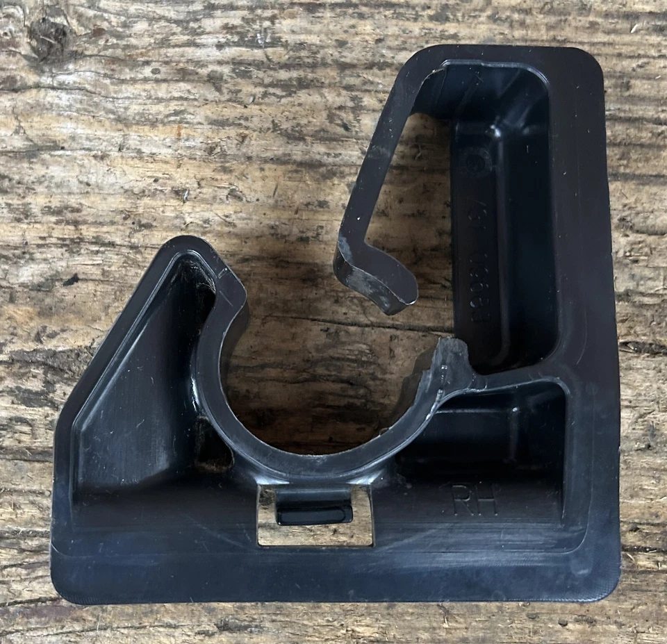 Cub Cadet 2014 Z-Force LZ 60 Deck Lift Bracket RH 731-09683 — 第 3/3 张图片