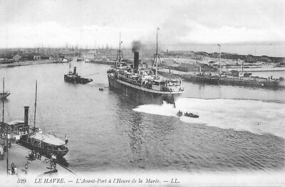 Old postcard 76 LE HAVRE AVANT PORT A L'HEURE DE LA TAREE