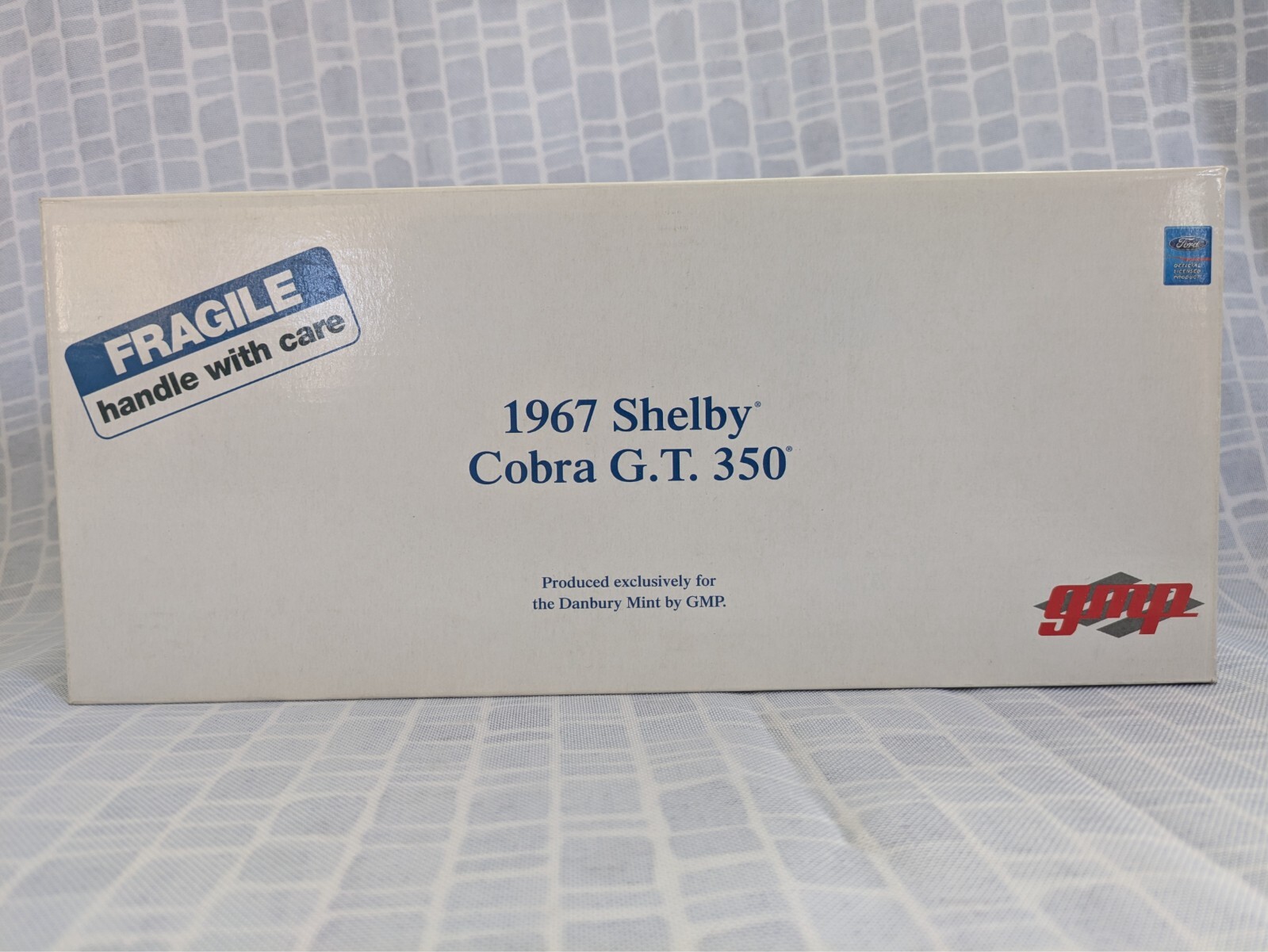 1967 Shelby Cobra GT 350 1:24 Scale Diecast Model by Danbury Mint