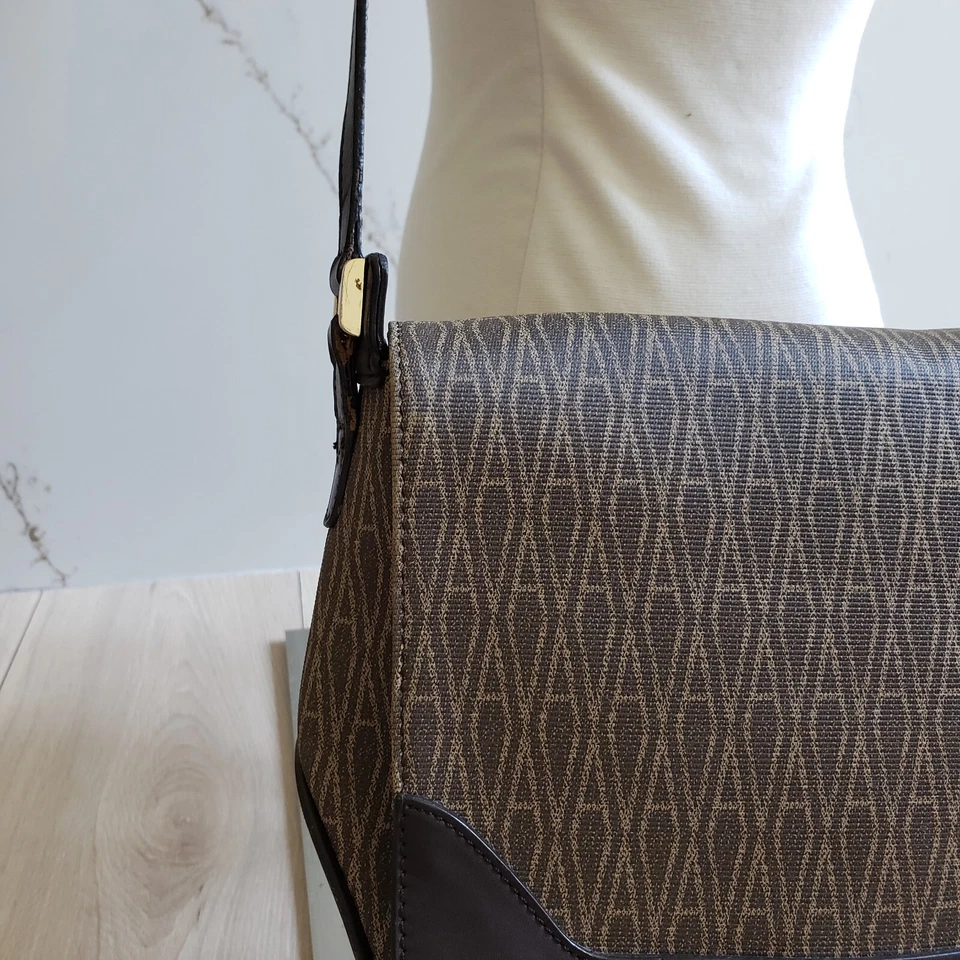 VTG Adrienne Vittadini Purse Leather Crossbody Classic Flap Bag Brown Monogram - Image 3 of 4