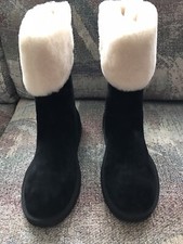 UGG Australia Beckham Girls Black Suede Double Buckle Boots Size 5 In Box