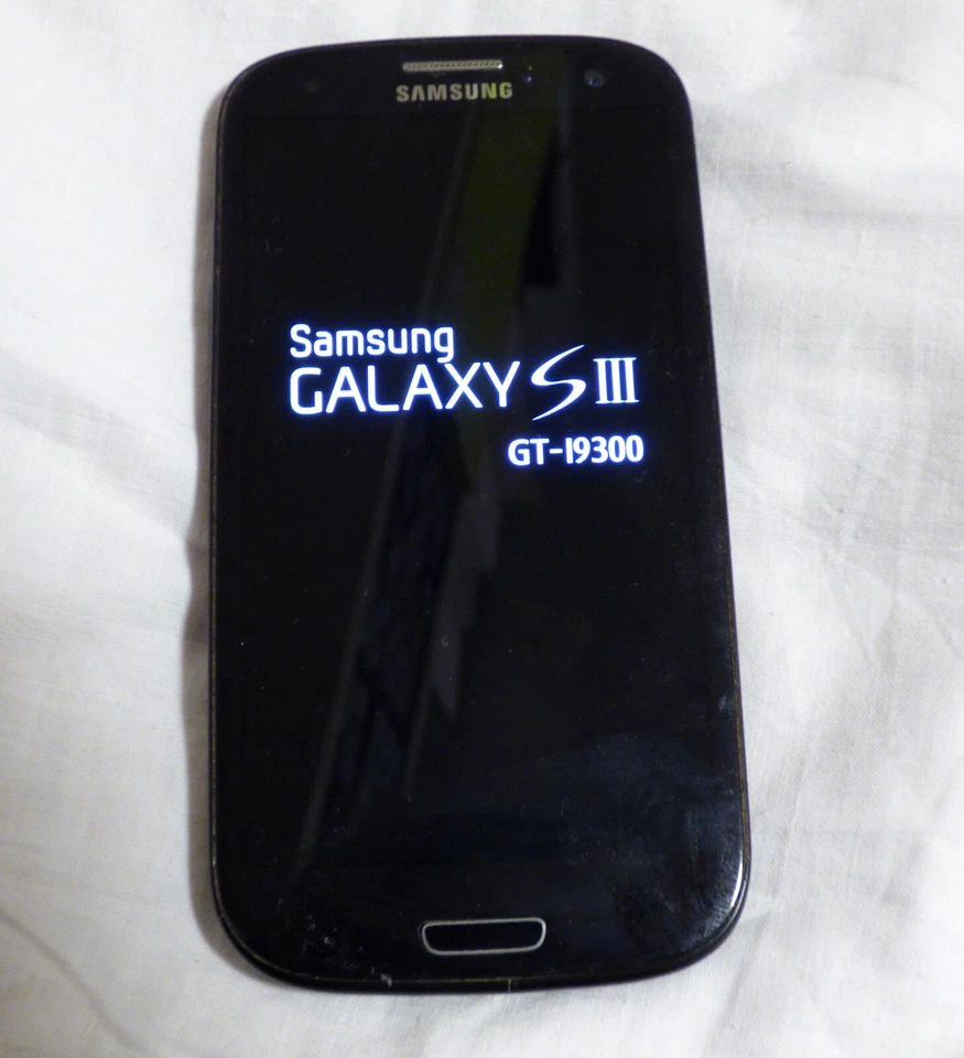 Movil Smartphone Cellular Samsung Galaxy S3 16GB (GT-i9300) libre - Imagen 2 de 4