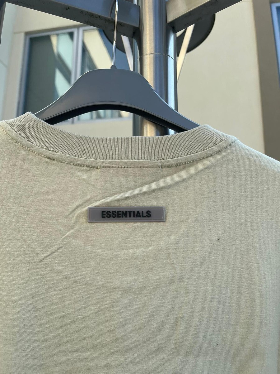 Tシャツ・カットソー FW17 FOG FEAR OF GOD ESSENTIALS BASIC T-SHIRT SILVER SAGE Fear of God , Essentials Logo T-Shirt / Tee, SS in Sage BNWT
