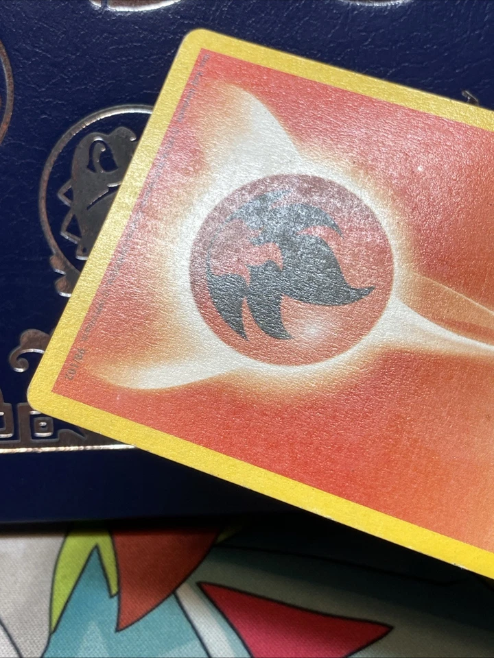 Fire Energy 98/102 Shadowless 1st Edition MP Pokémon 1999 - Image 4 of 4