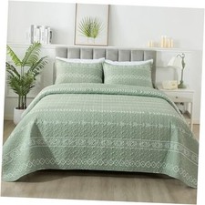 Sage Green Quilt Set Queen Queen 90 96 in Sage Green  Printed Pattern
