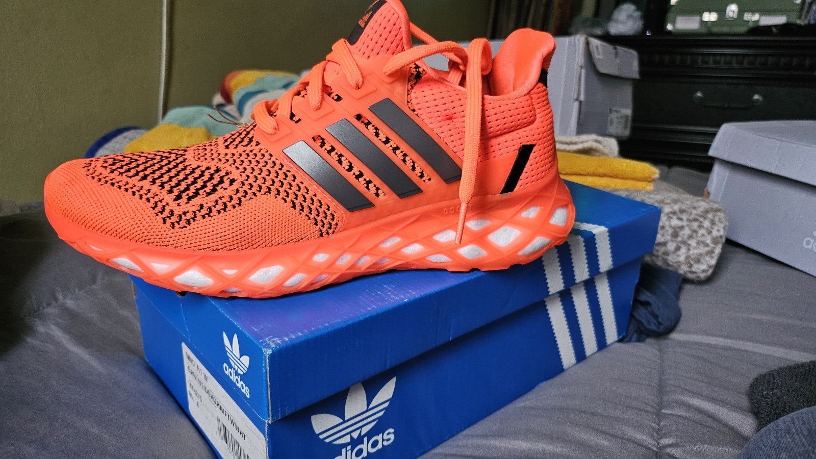 SAOLA Adidas UltraBoost Web DNA scarpe da corsa uomo ROSSO SOLARE TAGLIA 8 UOMO scatola danneggiata