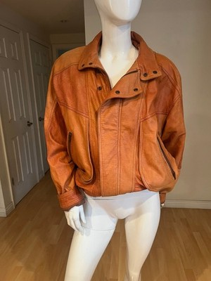 90'S UNISEX ADVENTURE BOUND BY WILSONS LEATHER BOMBER SIZE M MEDIUM