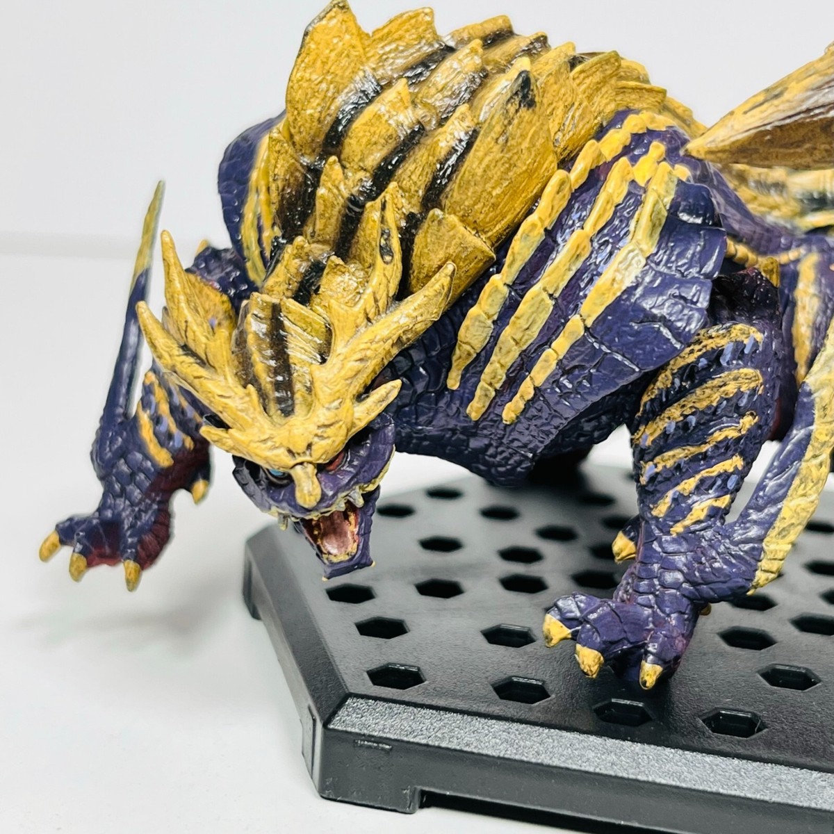 CAPCOM モンスターハンター MAGNAMALO Figure Builder Cube Monster Hunter - Magnamalo Rage Mode