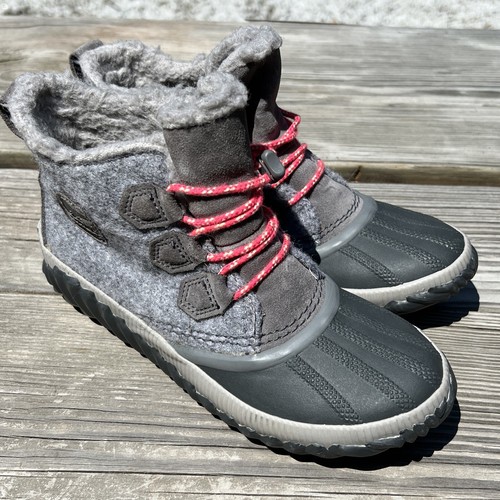 Sorel Out N About Duck Boots Size 4 W 