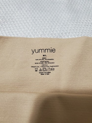 Yummie Womens Shapewear Briefs Almond Medium B4 - Bild 3 von 4