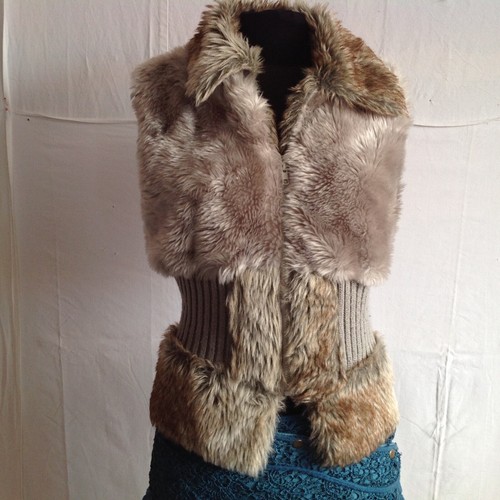 Gilet Haut Femme Chaud Taille S ( HF01/10/8 ) - Photo 1 sur 8