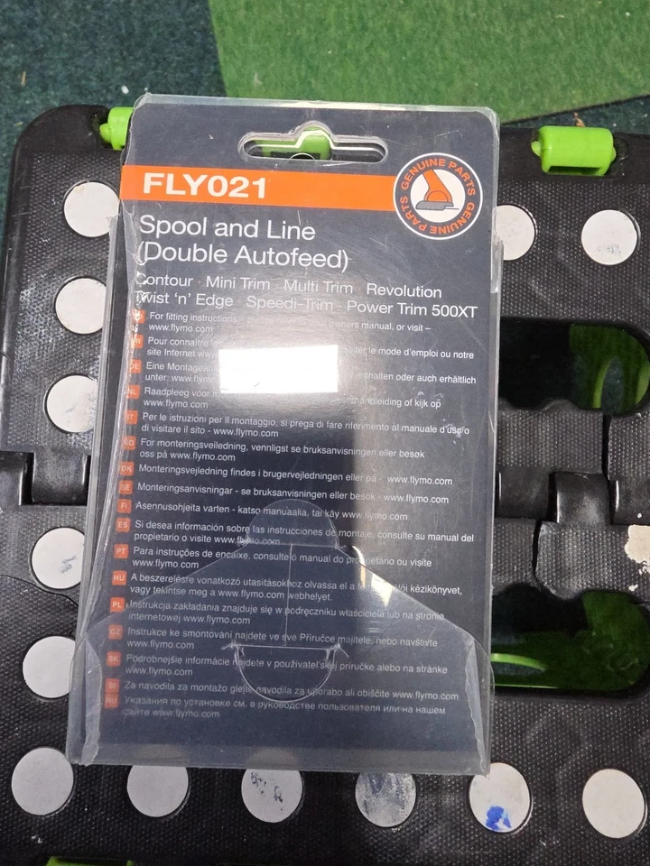 Flymo FLY021 Genuine Spool and Line for Double Autofeed Grass Trimmers Pack of 1 - Image 4 of 4