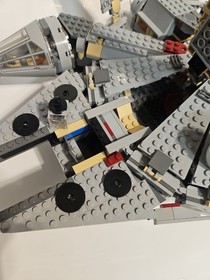 LEGO Star Wars Millennium Falcon 2004 *RETIRED (4504)  ORIGINAL TRILOGY. 