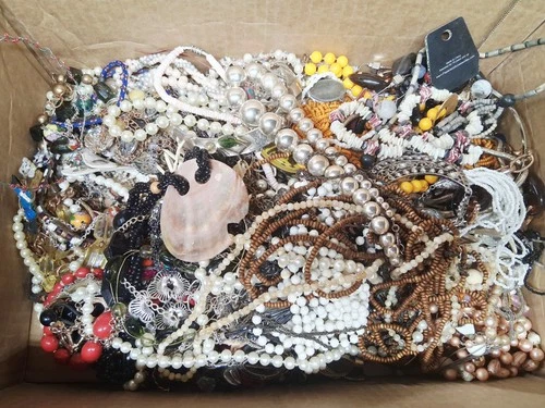Huge 10 Pound Lot Vintage To Now Multicolor Costume Craft/junk Jewelry Lot