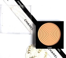 Chanel Les Beiges Healthy Glow Illuminating Powder Sand 8g