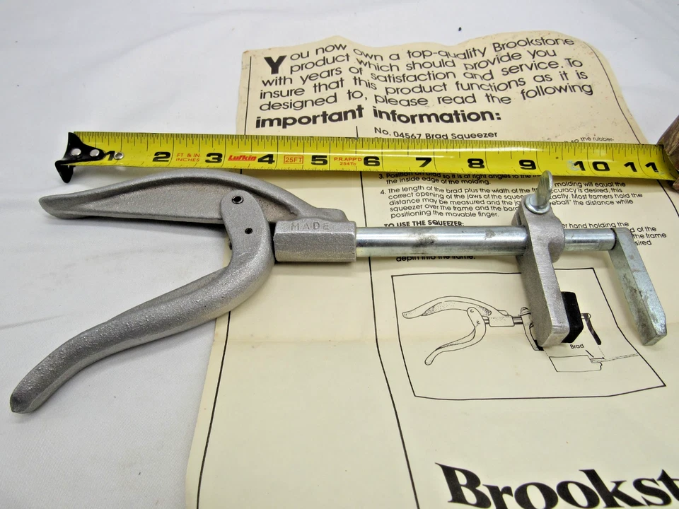 Exprimidor Brad No. 045678 hecho en EE. UU. por Brookstone Foto 4 de 4