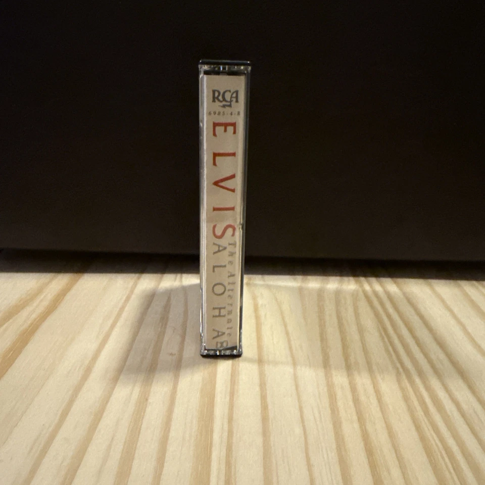 Elvis Presely The Alternate Aloha Recorded Live Jan 12, 1973 Cassette -LIKE NEW Foto 3 de 4