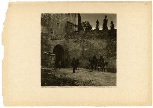 J. Craig Annan, "A Gateway - Segovia" 1914, Orig. Fotograbado Camera Work VIII - Imagen 1 de 2
