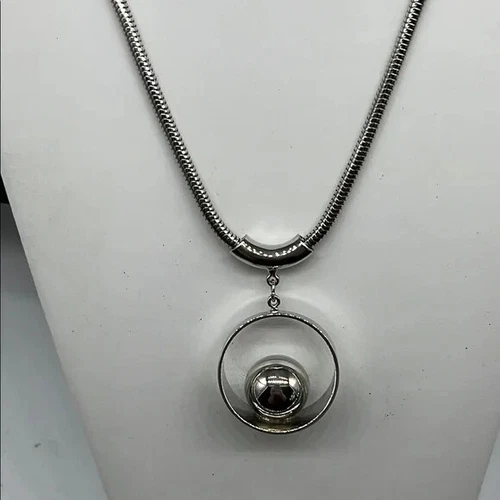 Vintage modernist silver-tone minimalist 18” necklace costume jewelry