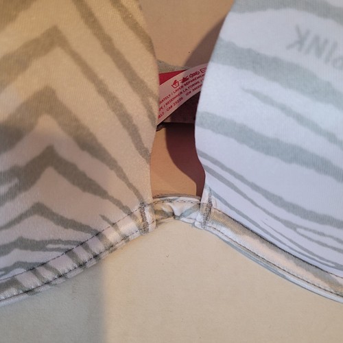 Sujetador Victoria's Secrets Push Up Talla 36D Gris Blanco Estampado Animal Con Aros - Imagen 3 de 5
