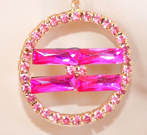 Orecchini donna cerchi pendenti oro dorati strass cristalli rosa fucsia D68 - Foto 2 di 2