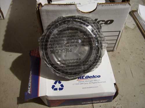 GENUINE GM ACDELCO 23312178 S1413 DIFFERENTIAL SIDE BEARING SET - Picture 2 of 3