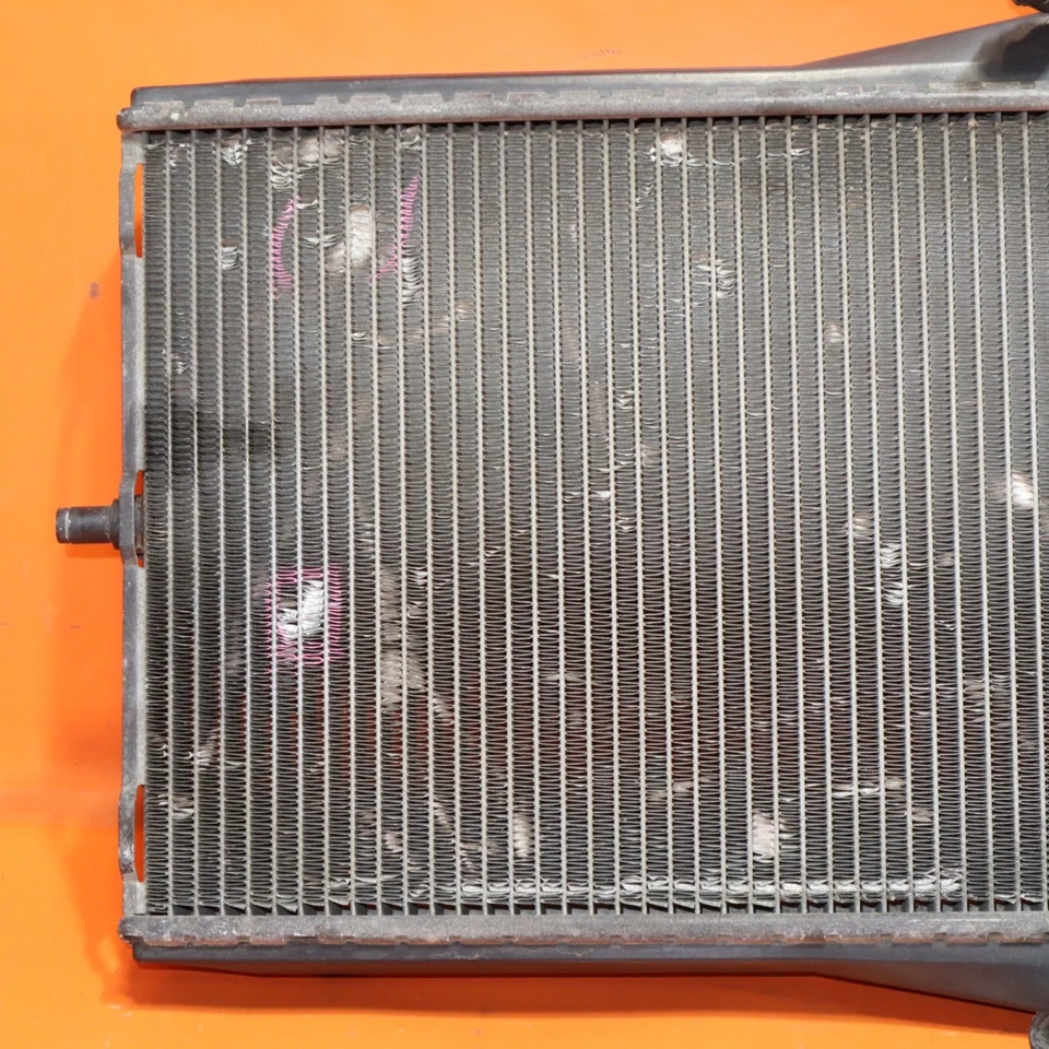 PORSCHE 911 TURBO RADIATOR LEFT 2002 2003 2004 2005 2006 2007 2008 2009 2010 - Image 2 of 4