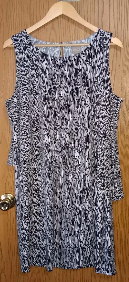 Chicos Sleeveless Dress Womens Size 2 Black And Gray Grey Tier Down Stretchy...