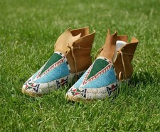 Native American Style Beaded Ankle Powwow Moccasins Tan Leather Multicolor MC640