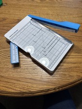 Creative Memories Photo Trimmer, Cuts up to 8x10"