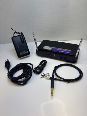 Audio Technica Digital Reference DR-1000 - DR-R10 Receiver, DR-T15 Transmitter