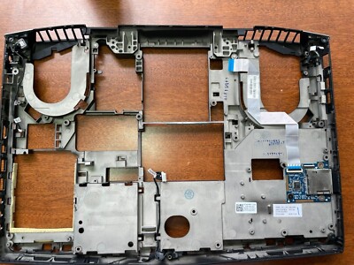 0GXRRC Dell Alienware M17x R4 Genuine Bottom Base Chassis with Bottom ...