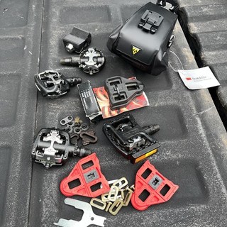Clipless Mountain Bike Pedal Lot. Shimano Wellgo Look Wedge Bag