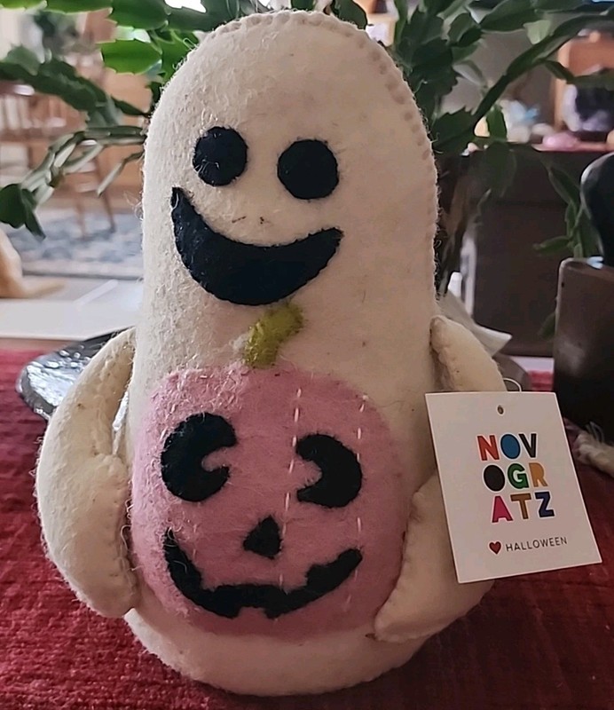 NOVOGRATZ Halloween Felted Ghost With Pink Pumpkin Weighted Decor NWT