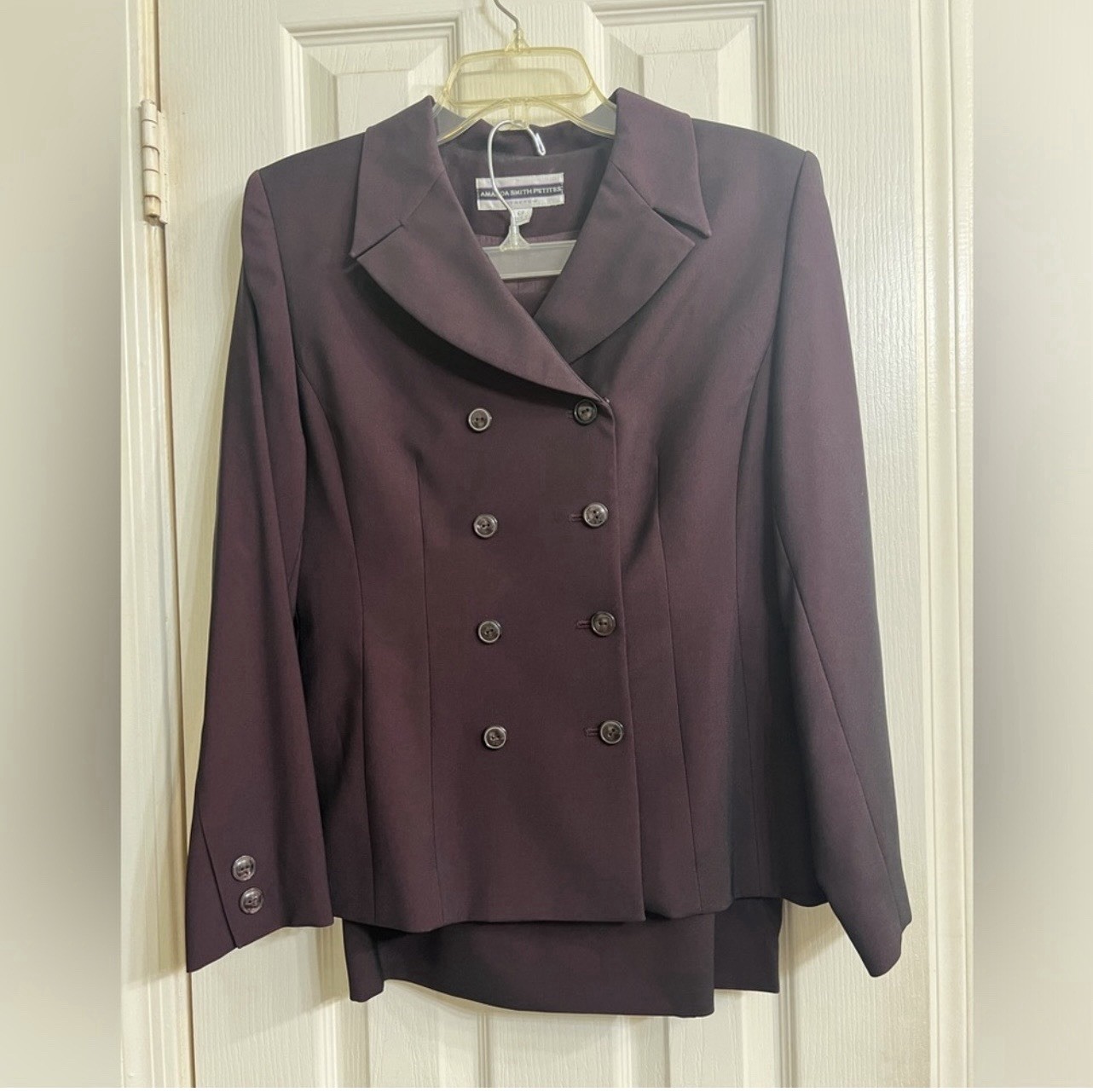 Brand New Amand Smith Burgundy Double Button Two Piece Long Sleeve Suit Size 6p