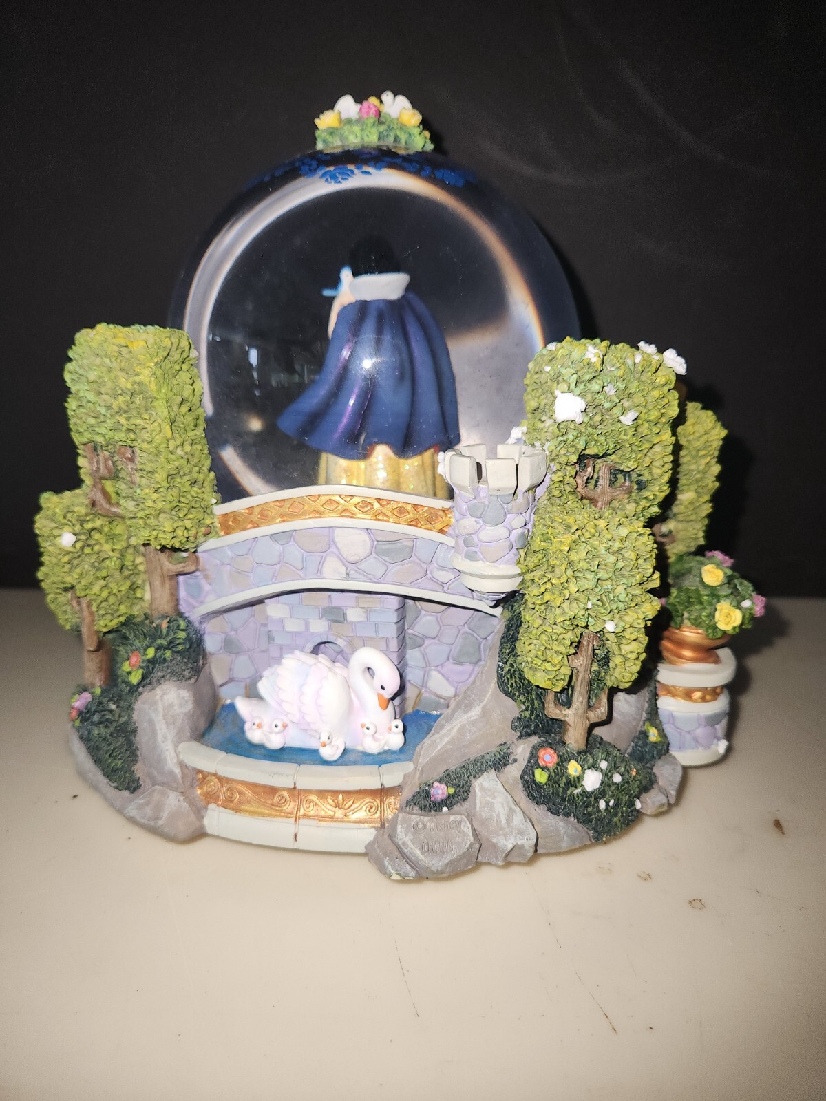 Picture 3 of 9