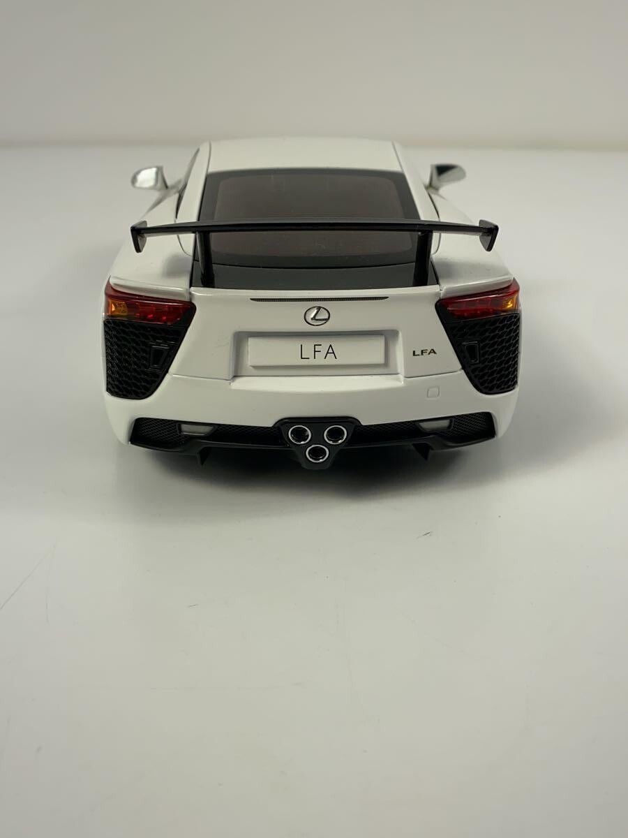 1/18 AUTOart Lexus LFA Nürburgring Package White w/ Box From 1/18 AUTOart Lexus LFA Nürburgring Package White w/ Box From
