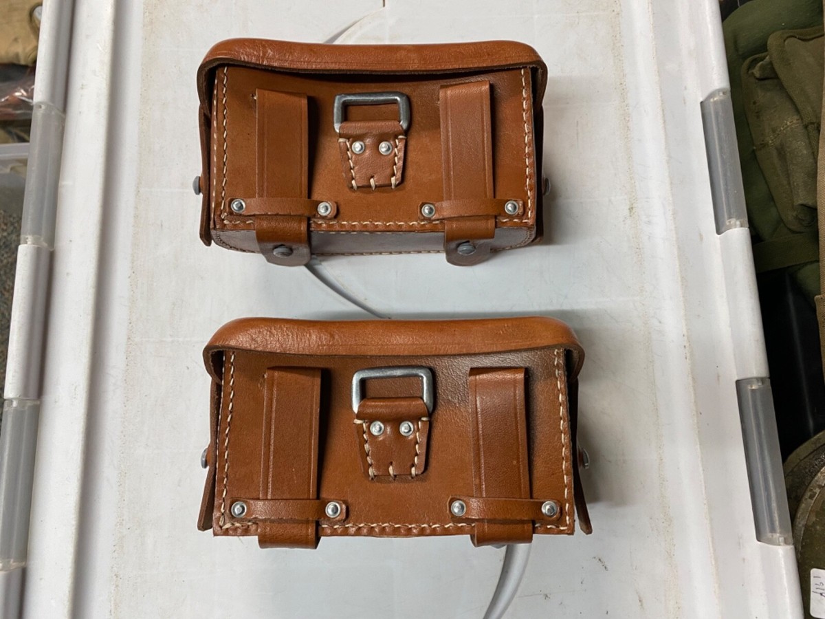 WWII GERMAN SANI MEDIC MEDICAL CARRY POUCH-NATURAL LEATHER, PAIR