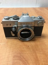 Vintage Petri FT 35mm film camera body