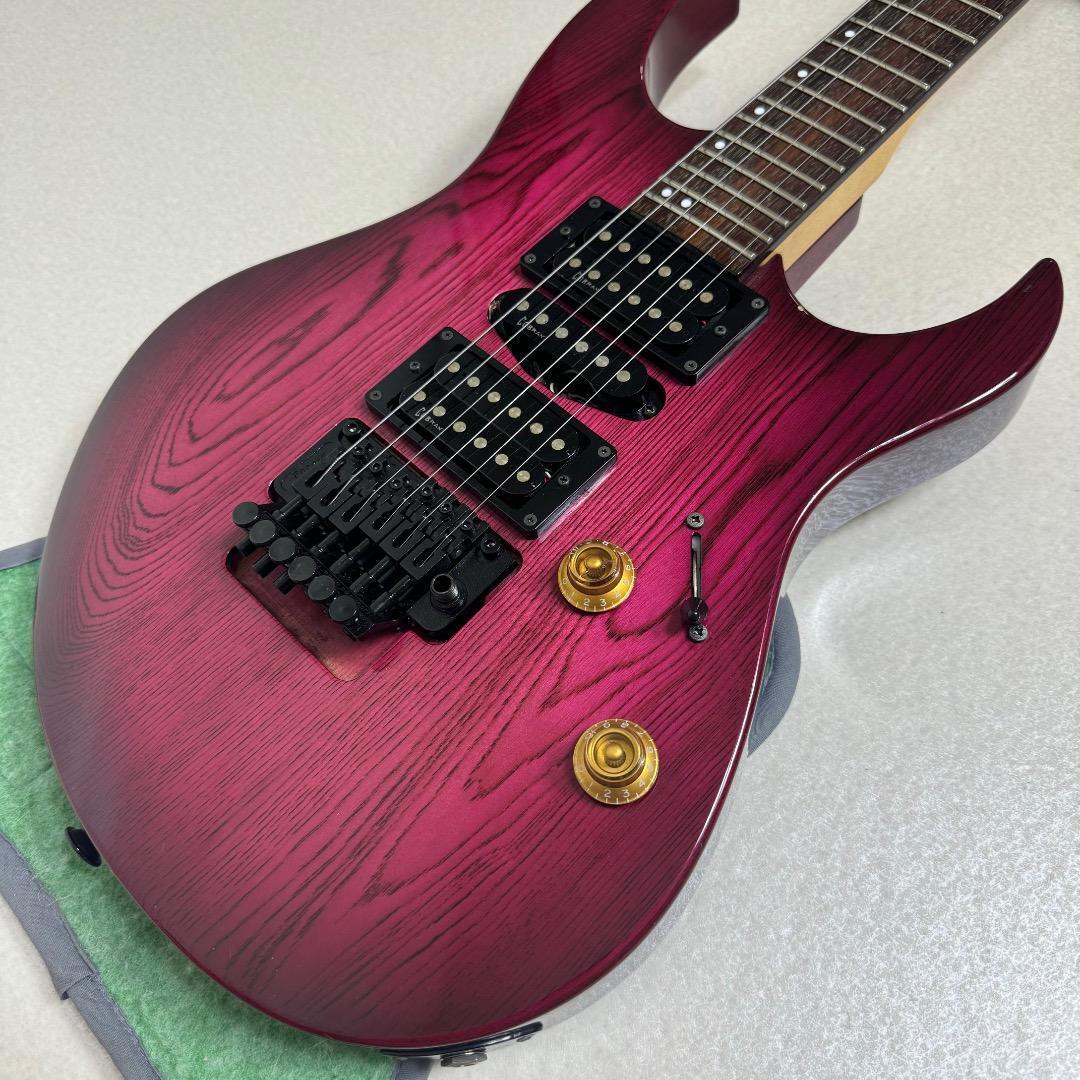 Electric Guitar Cobran F-G2 See-Through Magenta Made in Electric Guitar Cobran F-G2 See-Through Magenta Made in