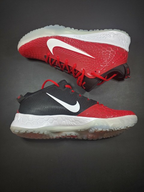 nike baseball training shoes